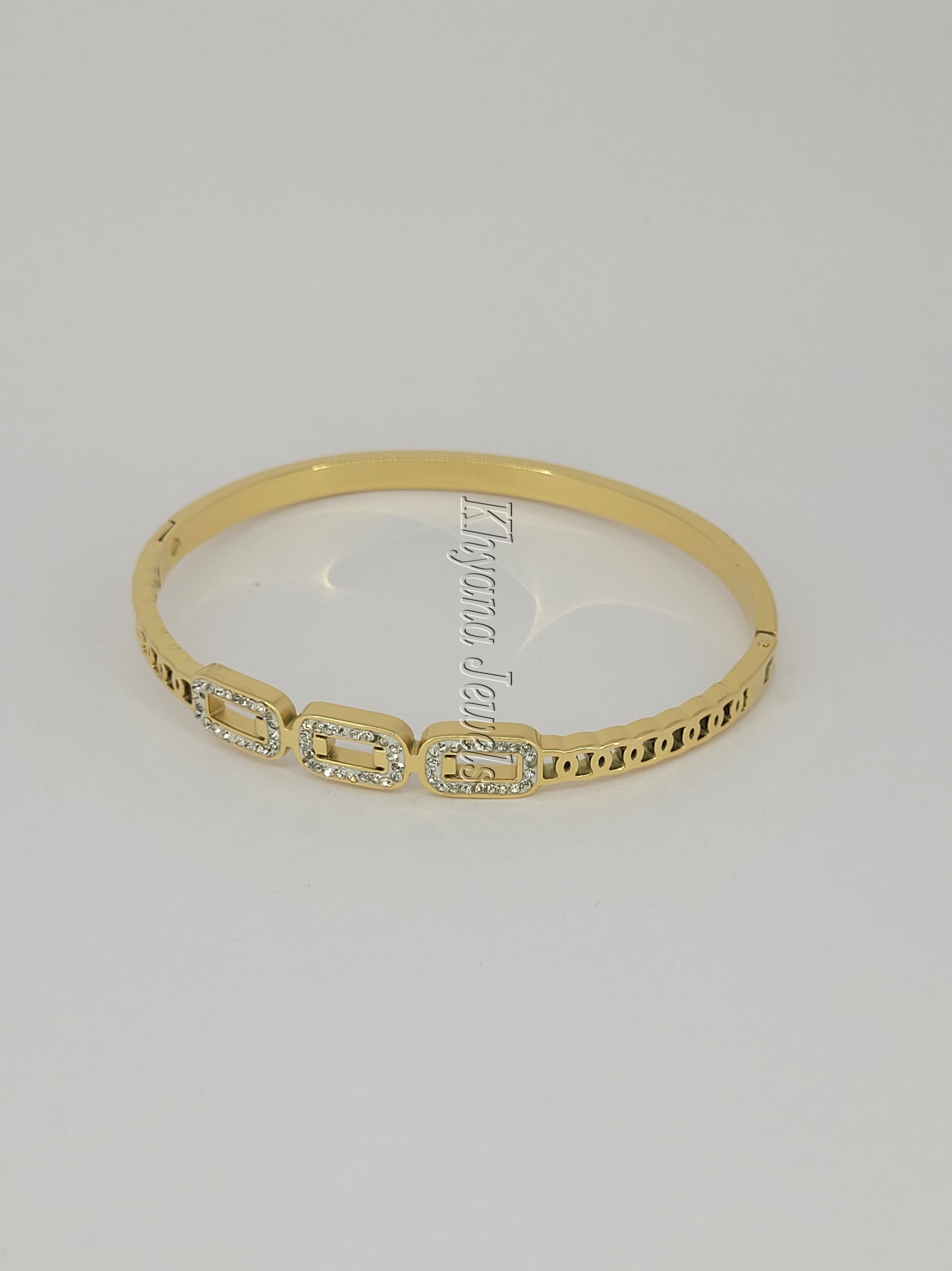 Elegant Oval Link Kada – Anti-Tarnish Gold Plated Bracelet with CZ Stones