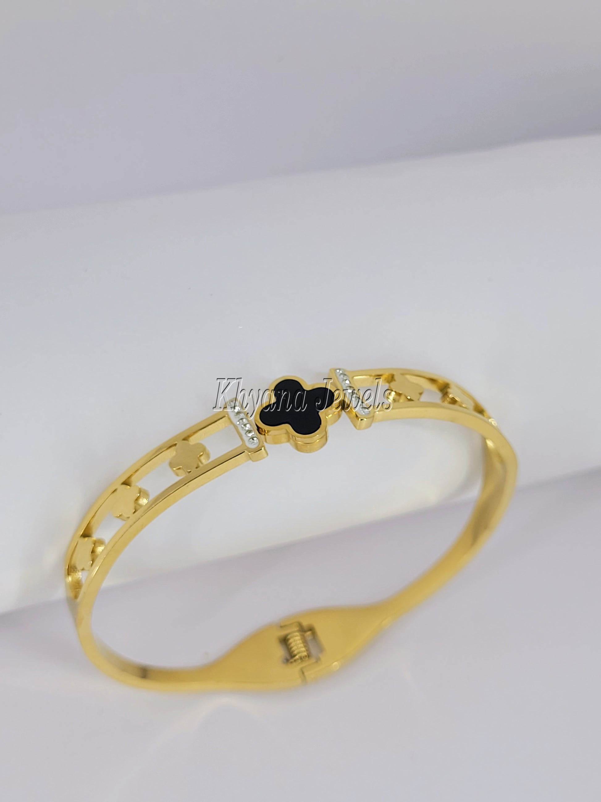 Clover Charm Kada – Anti-Tarnish Gold Plated Bracelet with CZ Accents