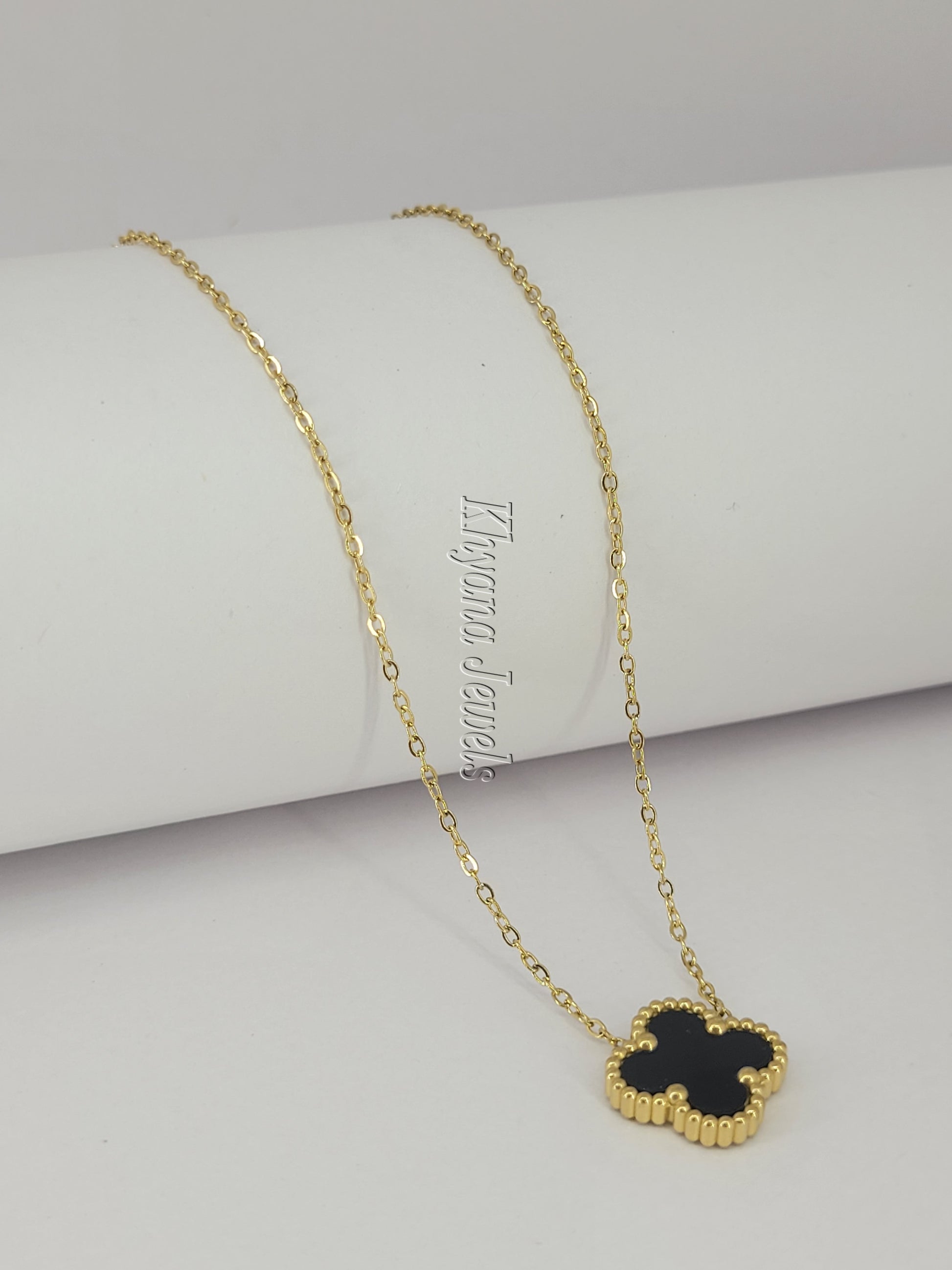 Reversible Clover Necklace – Anti-Tarnish Gold Plated