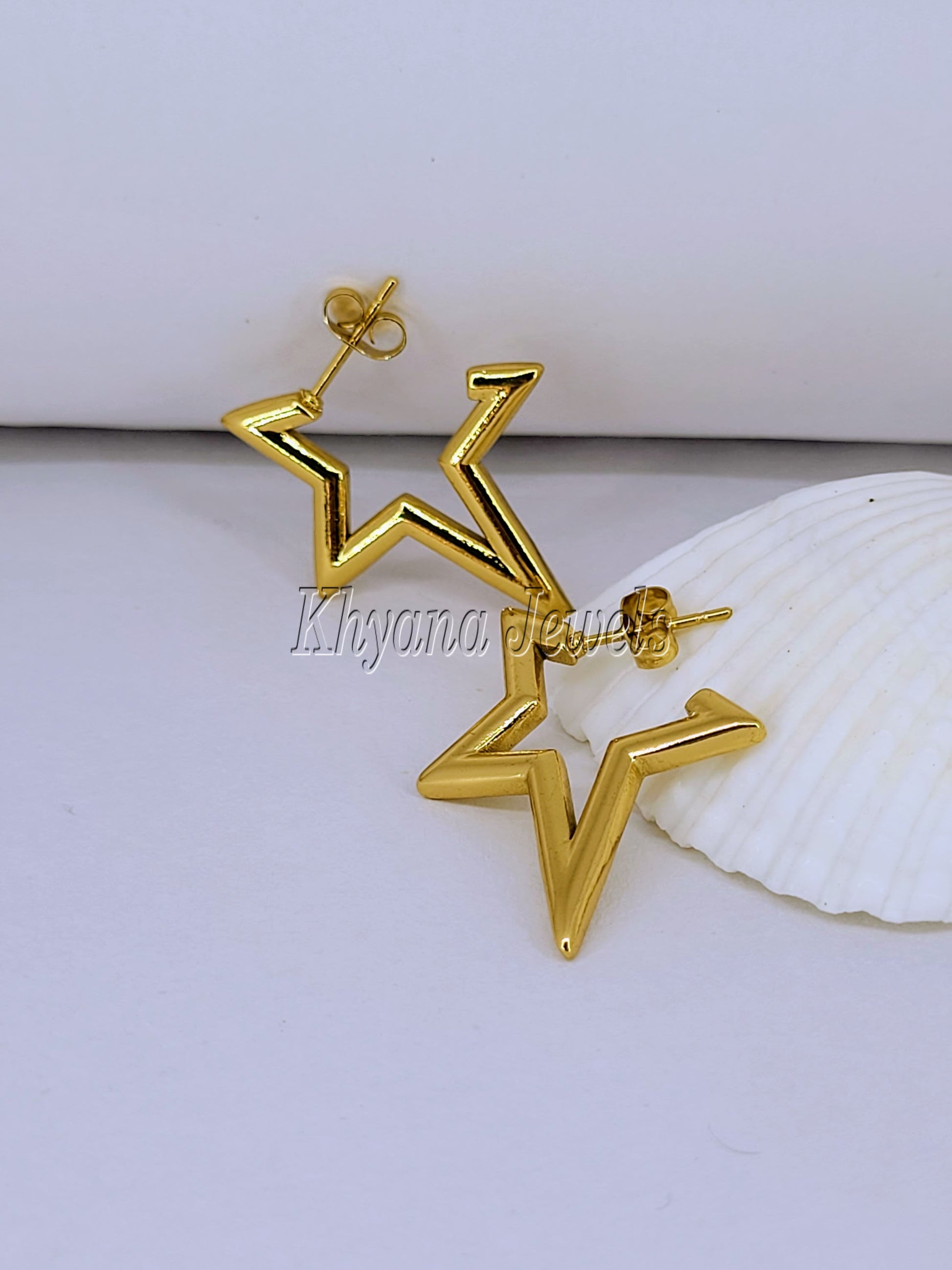Dainty Star Gold Plated Anti-Tarnish Stud Earrings