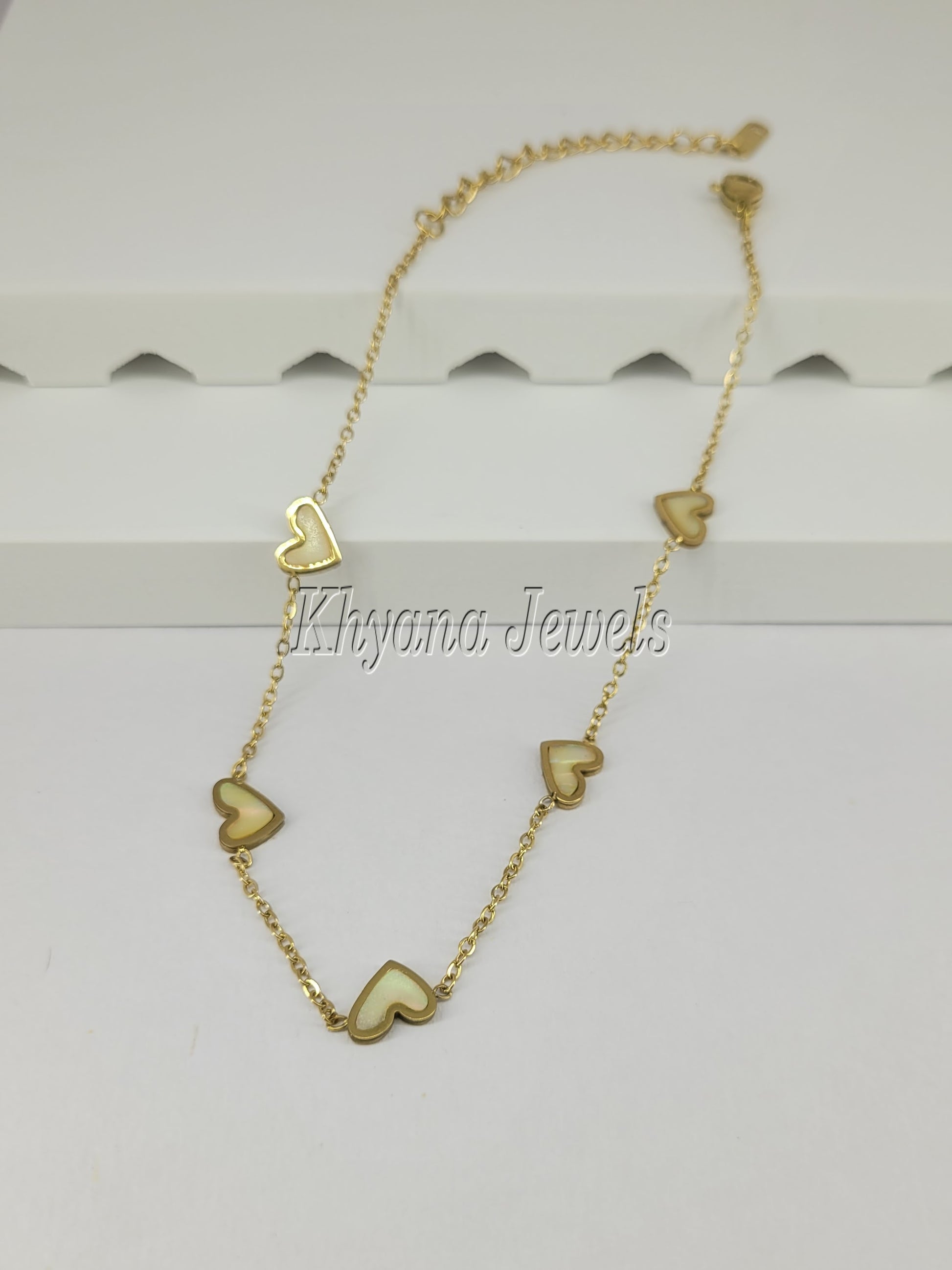 Chic Anti-Tarnish Gold-Plated Anklet with Enamel Heart Charms