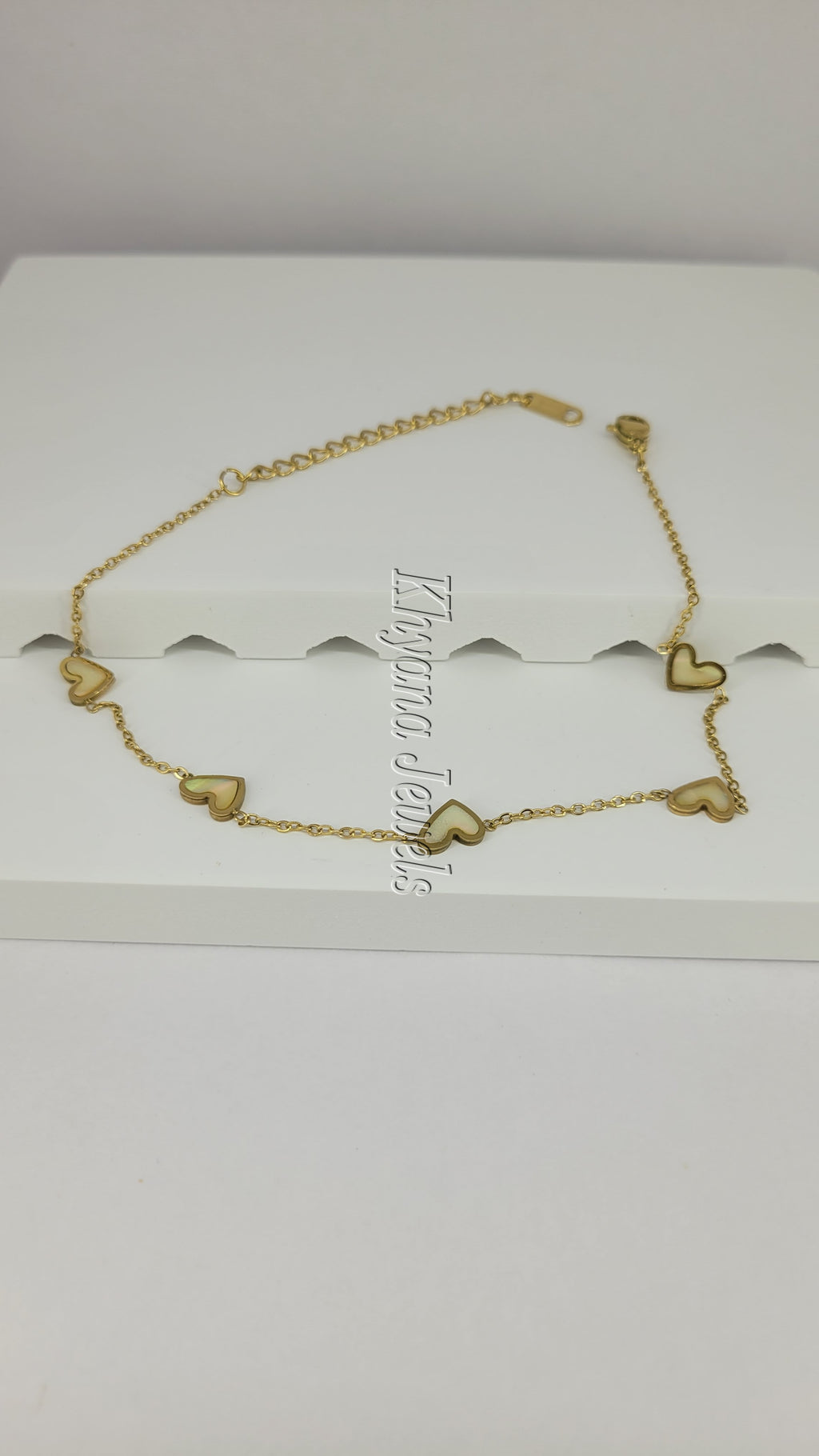 Chic Anti-Tarnish Gold-Plated Anklet with Enamel Heart Charms