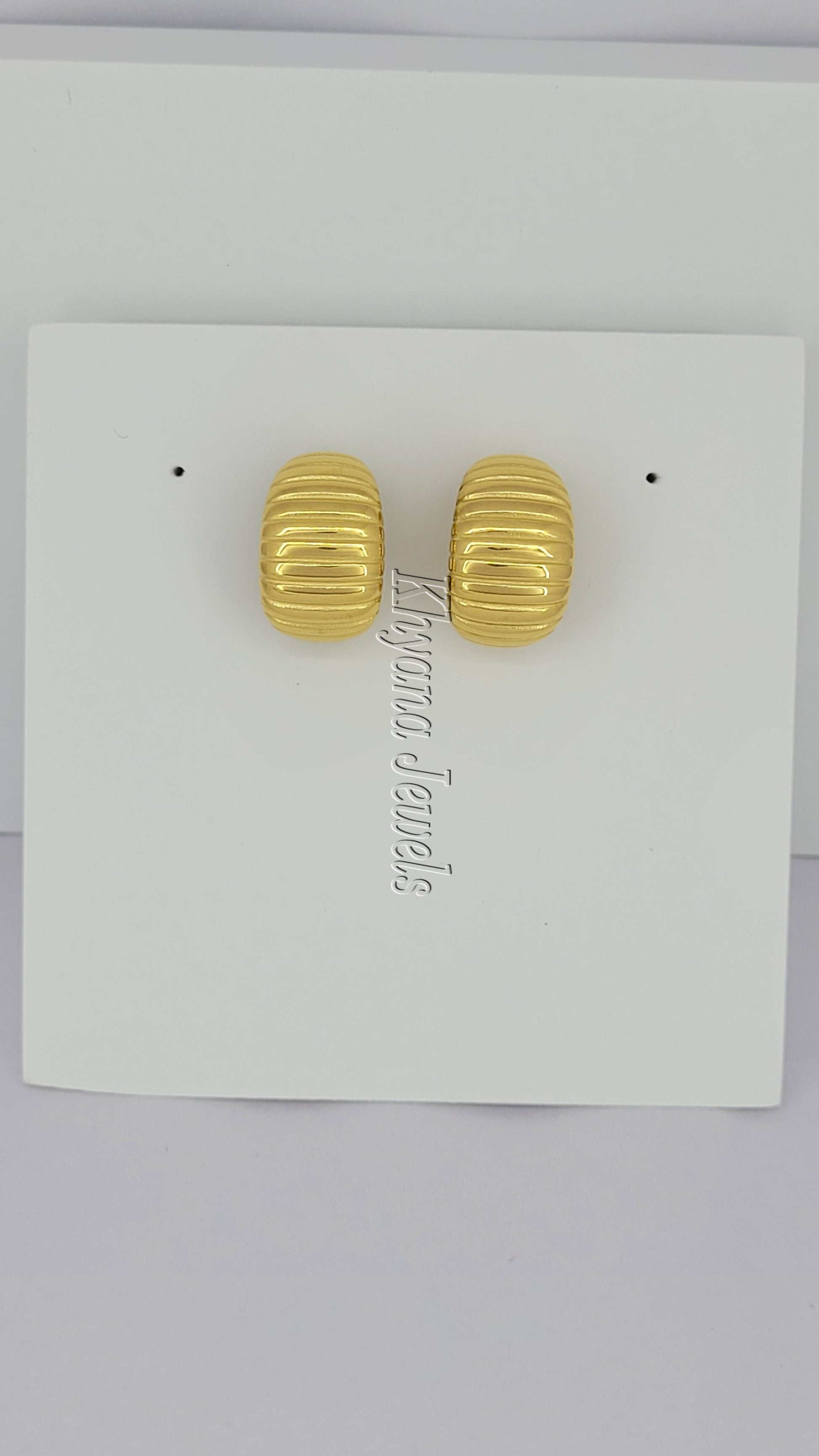 Anti-Tarnish Gold Plated Ribbed Oval Dome Earrings