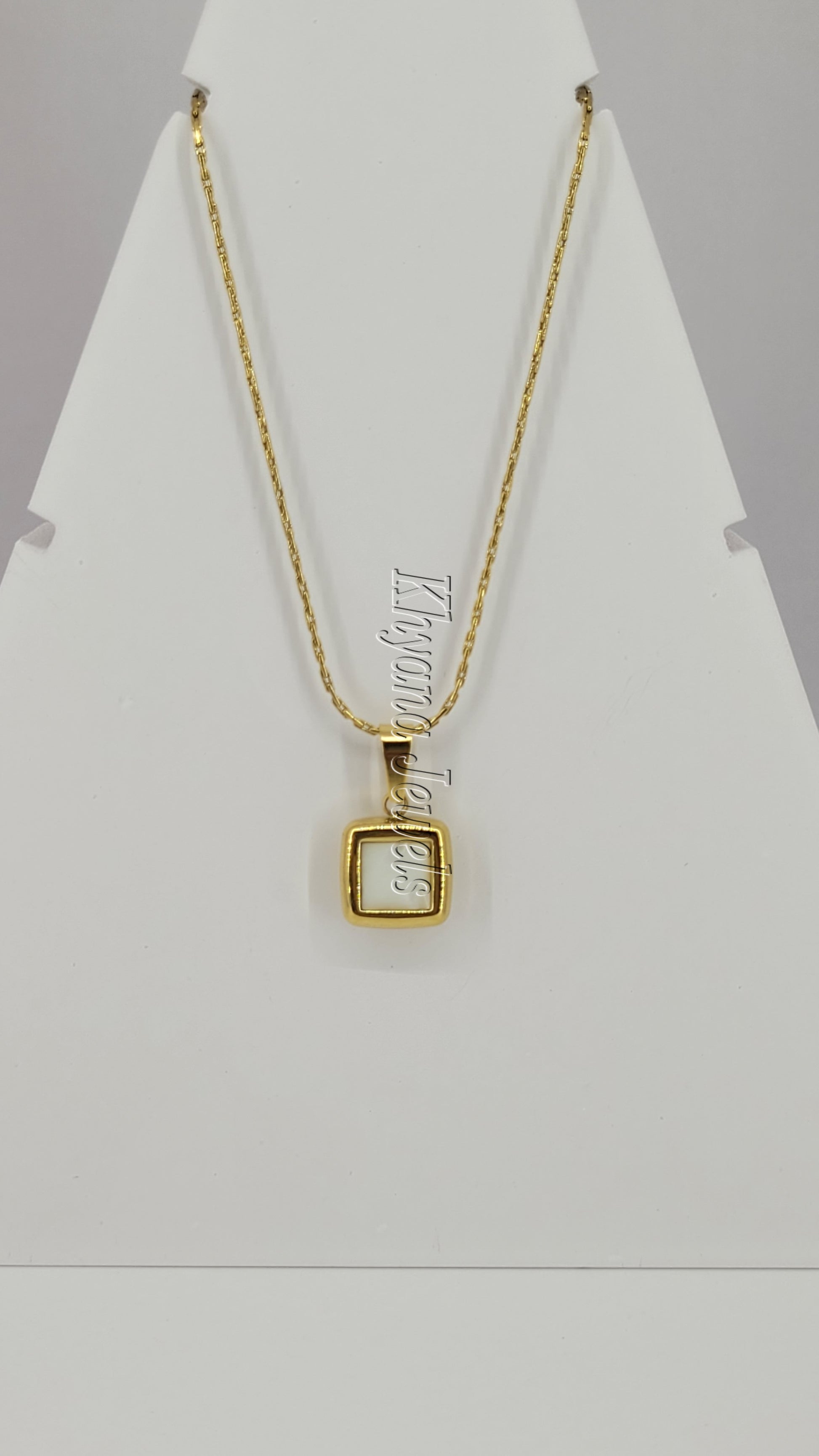 Contemporary White Inlay Gold Plated Anti-Tarnish Necklace