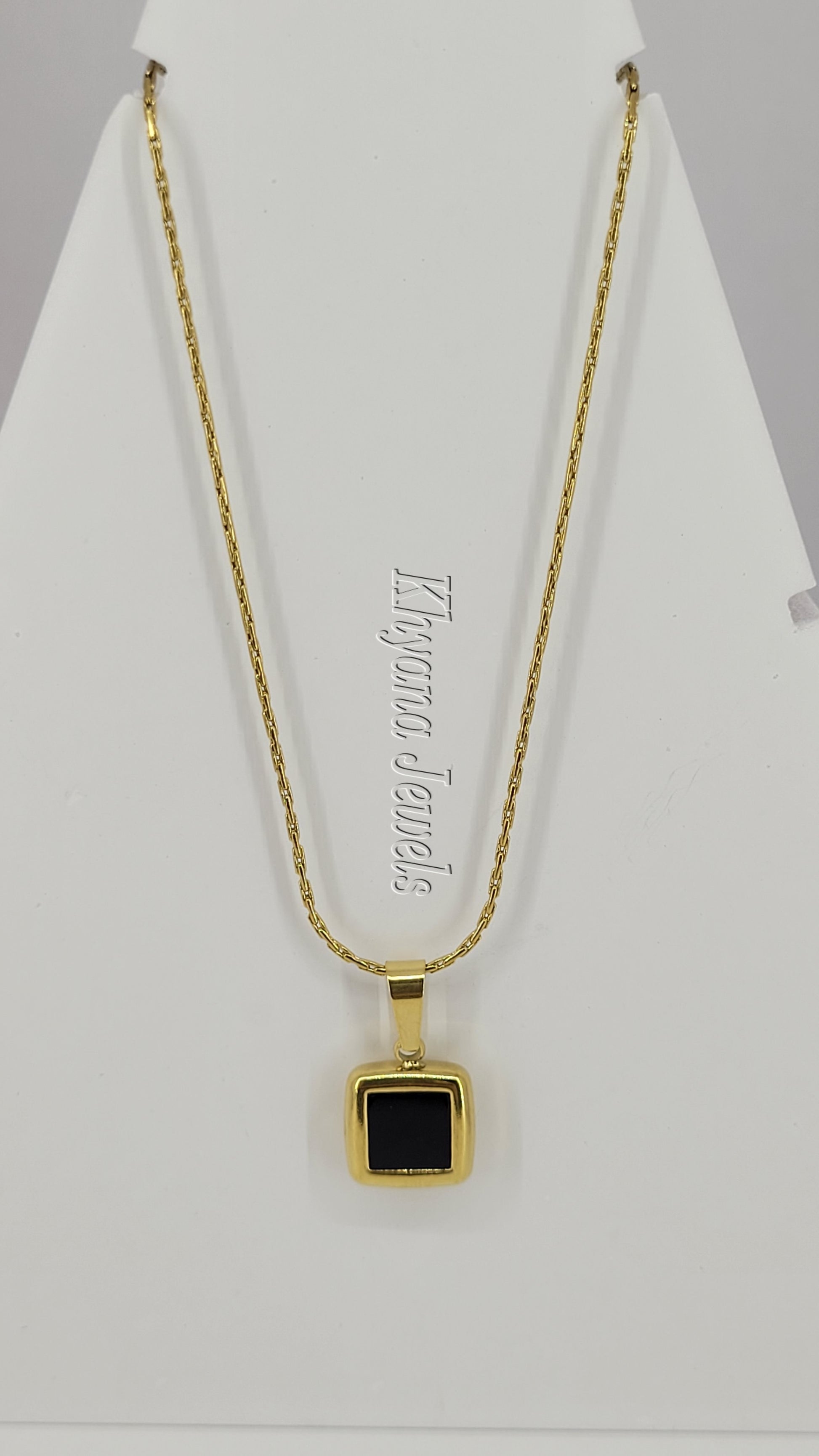 Contemporary Black Inlay Gold Plated Anti-Tarnish Necklace