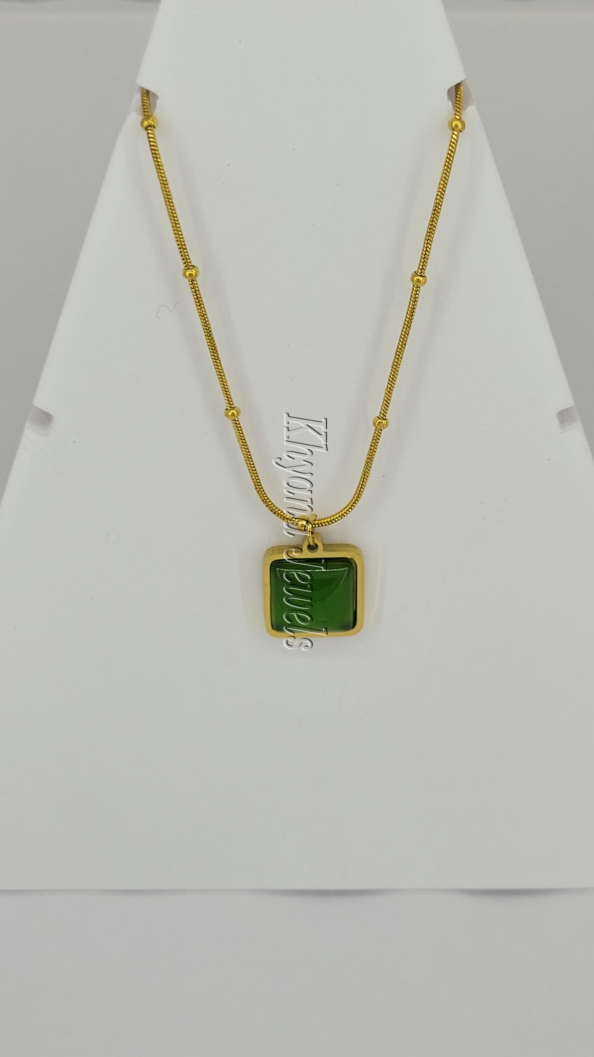 Elegant Gold Plated Anti-Tarnish Green Gemstone Necklace