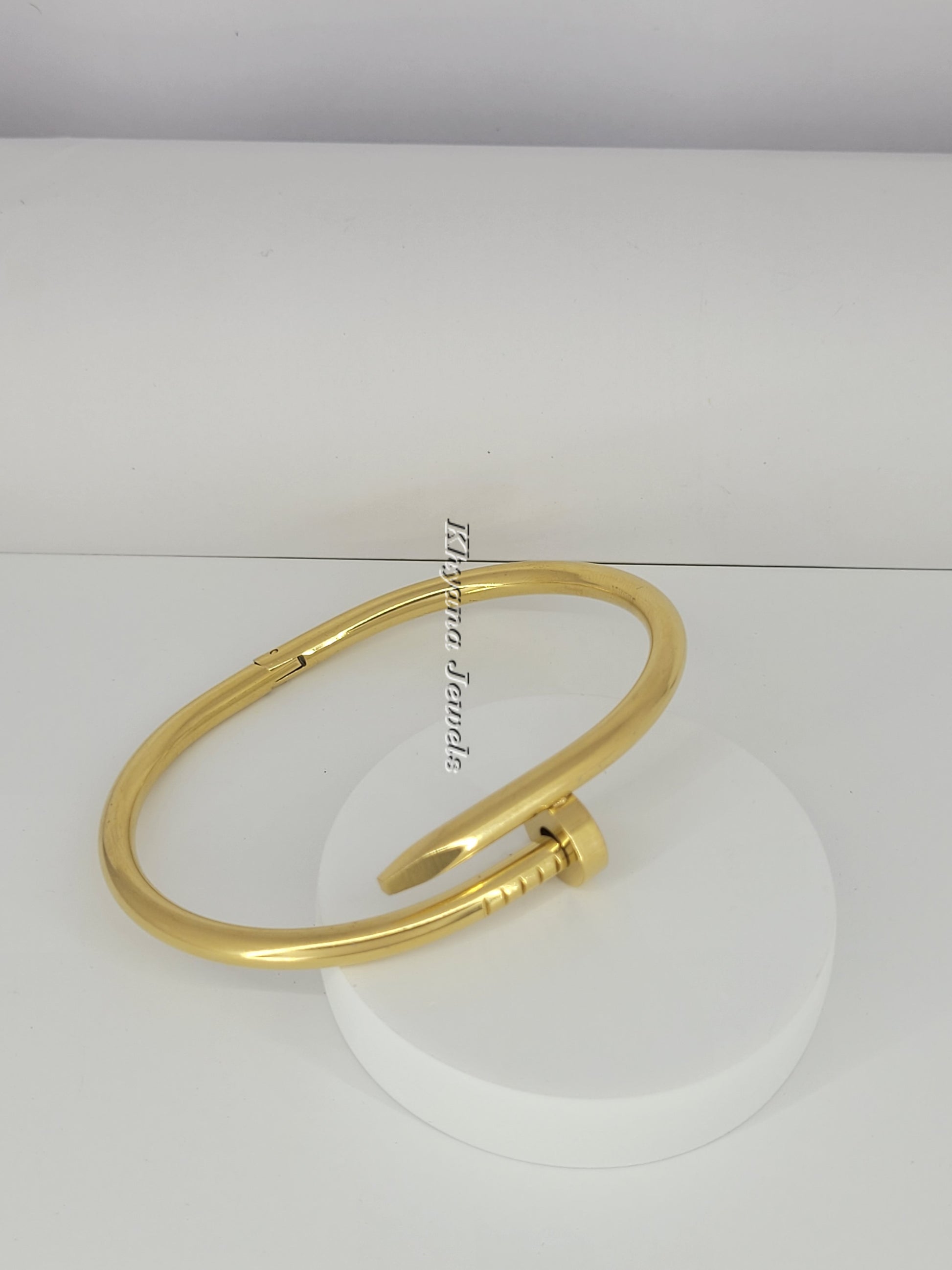 Anti-Tarnish Gold Plated Nail Design Bangle Bracelet