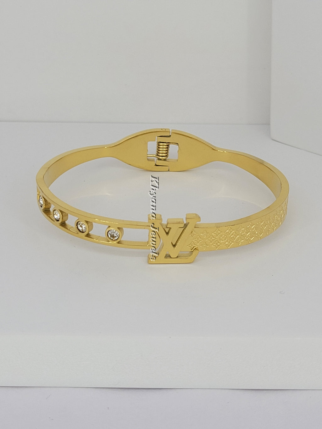 Textured Luxe Screw-Lock Bangle Bracelet