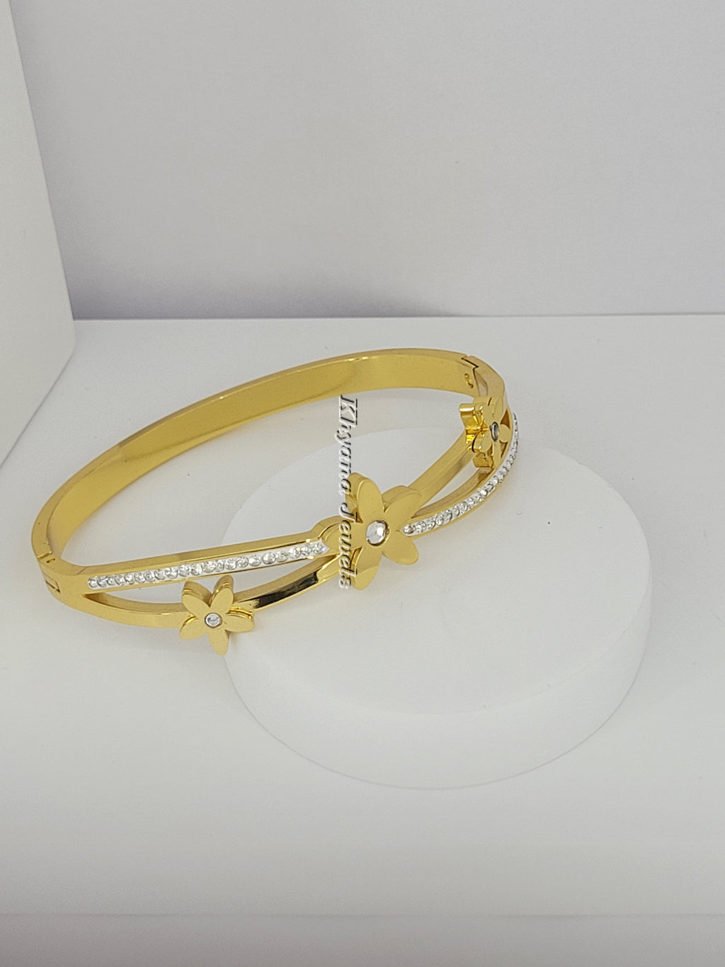 Daisy Bloom Dual-Band Zirconia Bangle