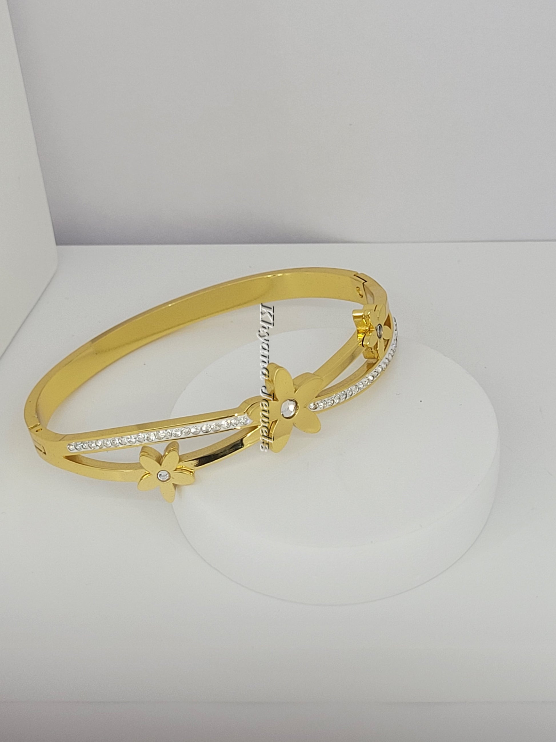 Daisy Bloom Dual-Band Zirconia Bangle