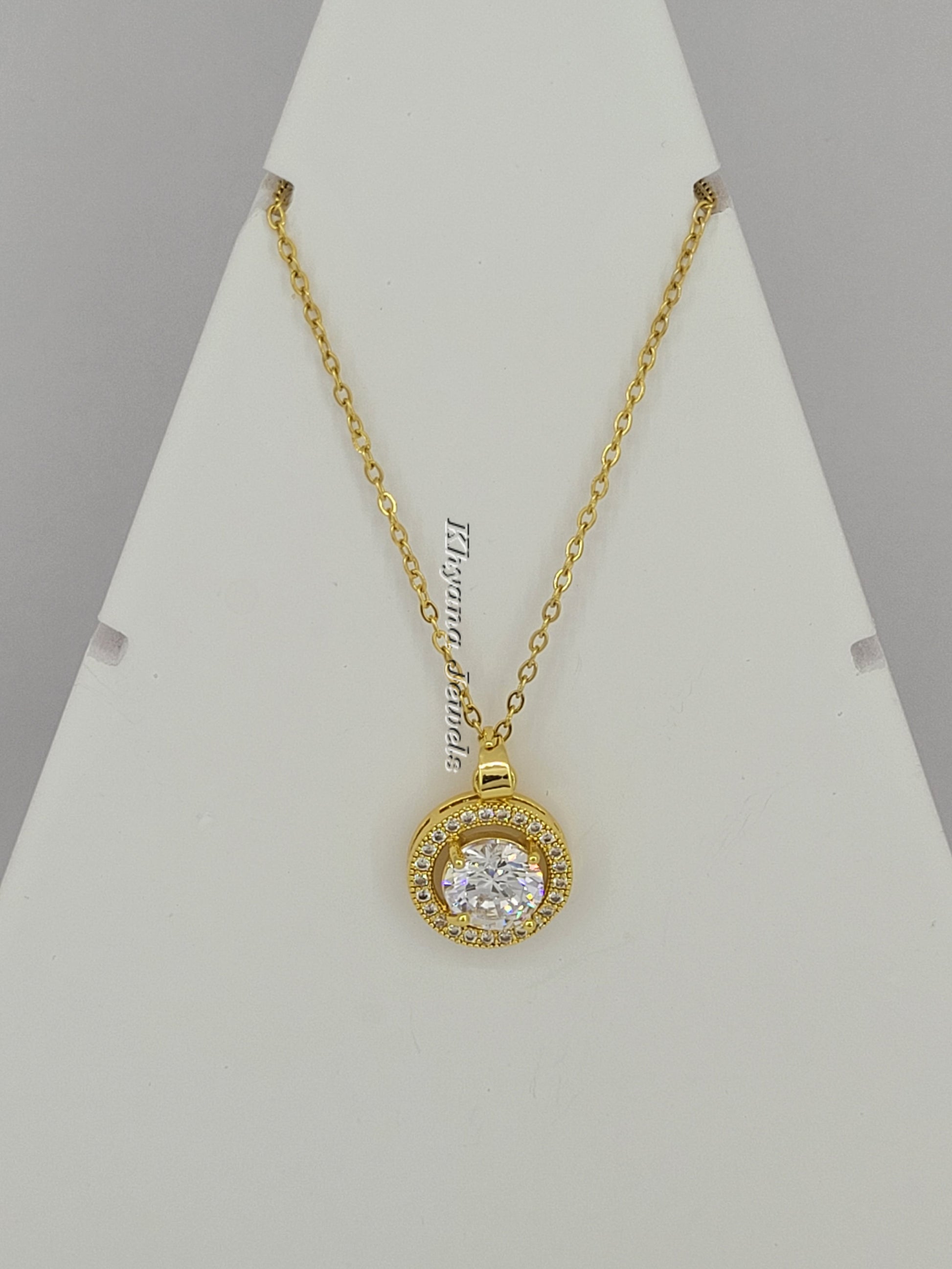 Classic Round Solitaire Pendant Necklace